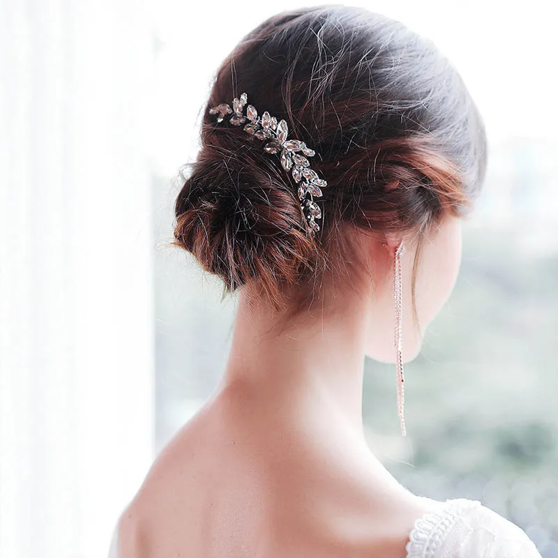 New 1pcs/lot Rhinestone Hair Comb Wedding Flower Hair Accessories Bridal Hair Decoration WLCB079
New 1pcs/lot Rhinestone Hair Comb Wedding Flower Hair Accessories Bridal Hair Decoration WLCB079