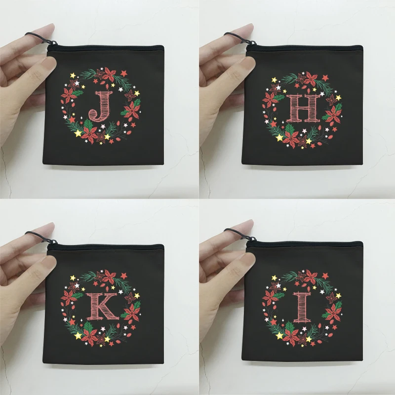 New Fabric Women Wreath Letter Cartoon Coin Purse Mini Cute Zipper Girl Coin Wallet Change Purse USB Cable Headset Bank Card Bag
New Fabric Women Wreath Letter Cartoon Coin Purse Mini Cute Zipper Girl Coin Wallet Change Purse USB Cable Headset Bank Card Bag