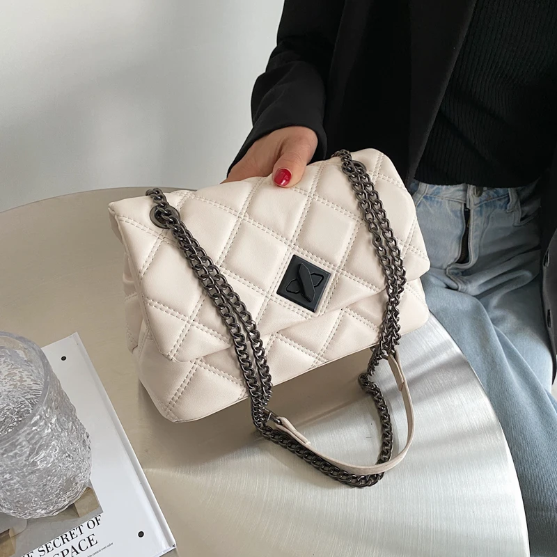 New Embroidery Thread Small PU Leather Crossbody Bags for Women Hit Women's Luxury Branded Trending Chain Shoulder Handbags
New Embroidery Thread Small PU Leather Crossbody Bags for Women Hit Women's Luxury Branded Trending Chain Shoulder Handbags