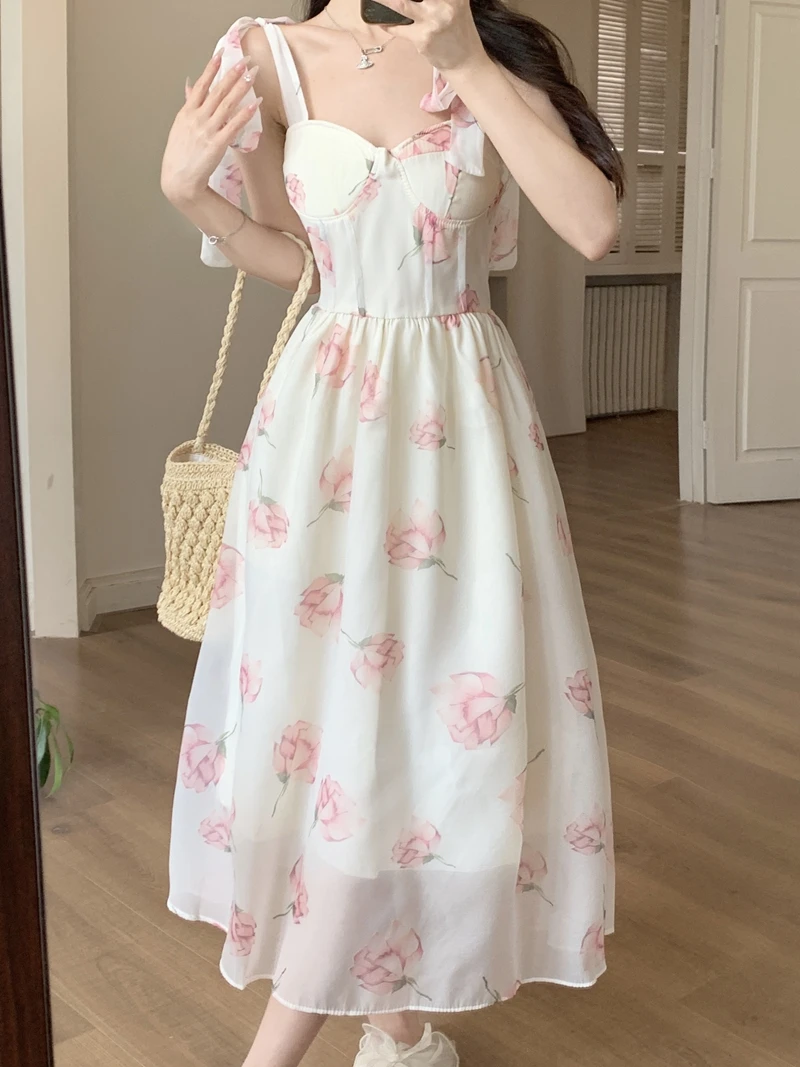 Summer Sweet Print Floral Chiffon Dress Women 2023 Sleeveless Bandage Strap Female Dress Elegant Sexy Evening Party Midi Dress
Summer Sweet Print Floral Chiffon Dress Women 2023 Sleeveless Bandage Strap Female Dress Elegant Sexy Evening Party Midi Dress
