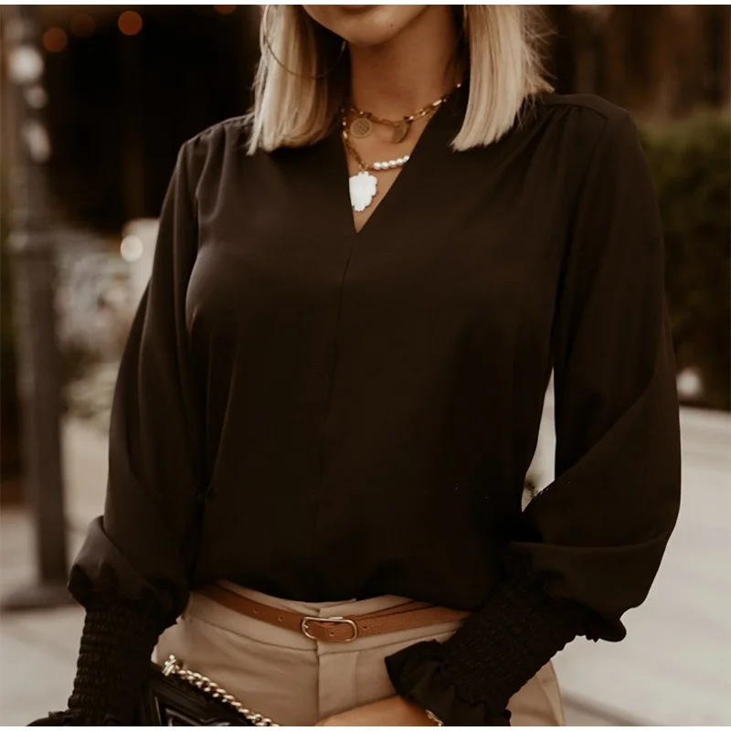 Long Ruffled Sleeve Women's Blouses Black V-neck Female Blouse 2022 Spring Summer New Novelty Fashion Elegant Office Ladies Top
Long Ruffled Sleeve Women's Blouses Black V-neck Female Blouse 2022 Spring Summer New Novelty Fashion Elegant Office Ladies Top