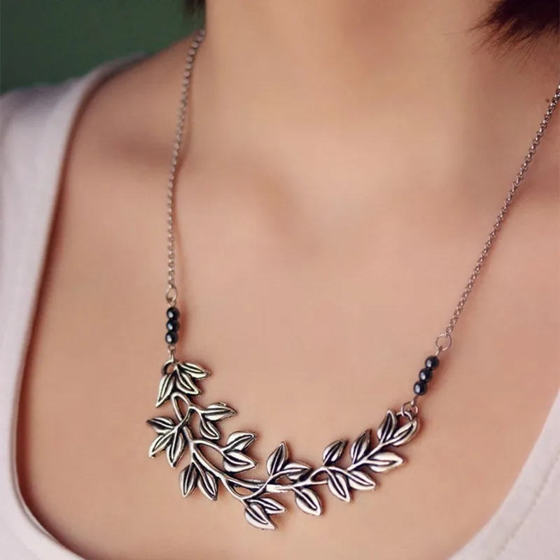 Fashion Large Branch Leaf Necklace Branch Necklace with Hematite Beads Boho Nature Inspired Women's Glamour Jewelry
Fashion Large Branch Leaf Necklace Branch Necklace with Hematite Beads Boho Nature Inspired Women's Glamour Jewelry