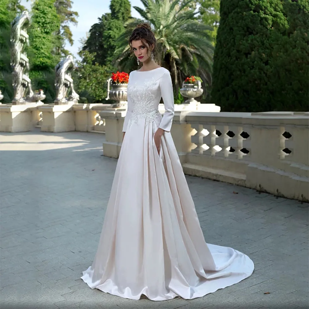 Simple Wedding Dress A-Line Scoop Neck Full Sleeves Bridal Gowns Sweep Train Lace Up Satin Vestido De Novia
Simple Wedding Dress A-Line Scoop Neck Full Sleeves Bridal Gowns Sweep Train Lace Up Satin Vestido De Novia