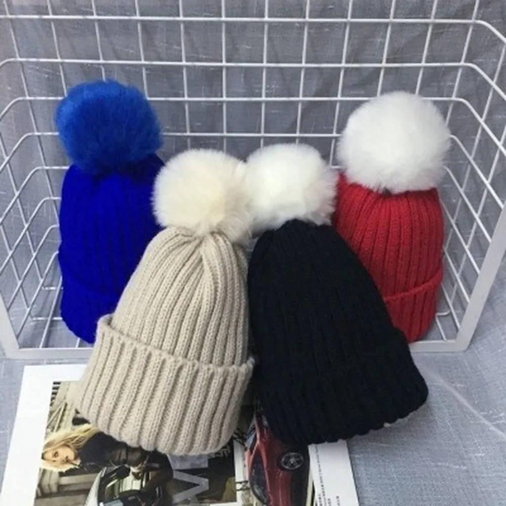 New Girls Woolen Ball Caps To Keep Warm Winter Fur Pompom Baby Caps Knitted Cotton Baby Knitted Children's Caps
New Girls Woolen Ball Caps To Keep Warm Winter Fur Pompom Baby Caps Knitted Cotton Baby Knitted Children's Caps