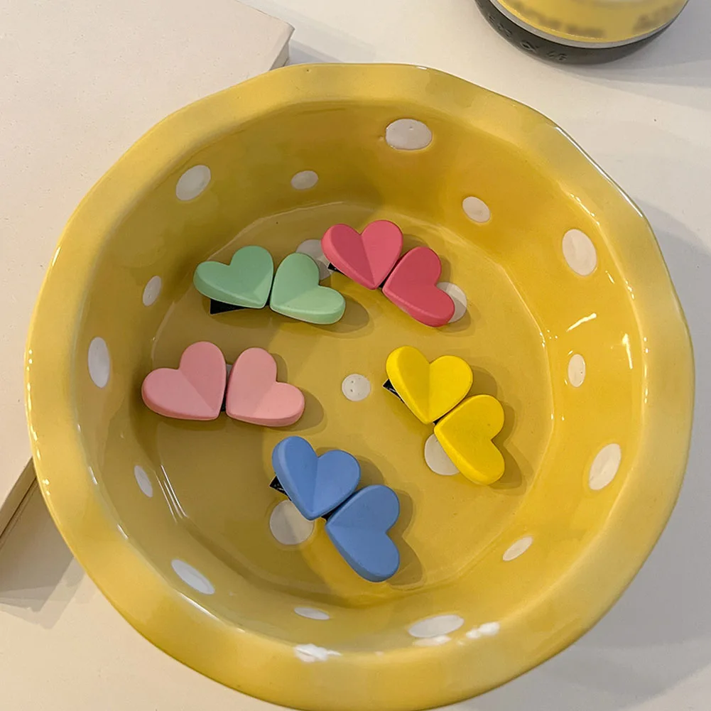 Женская заколка для волос, в форме сердца 
Женская заколка для волос, в форме сердца