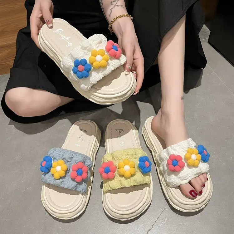 2022 summer popular new ladies cool slippers three-dimensional flower shape lovely girls fashion women's shoes foreign trade
2022 summer popular new ladies cool slippers three-dimensional flower shape lovely girls fashion women's shoes foreign trade