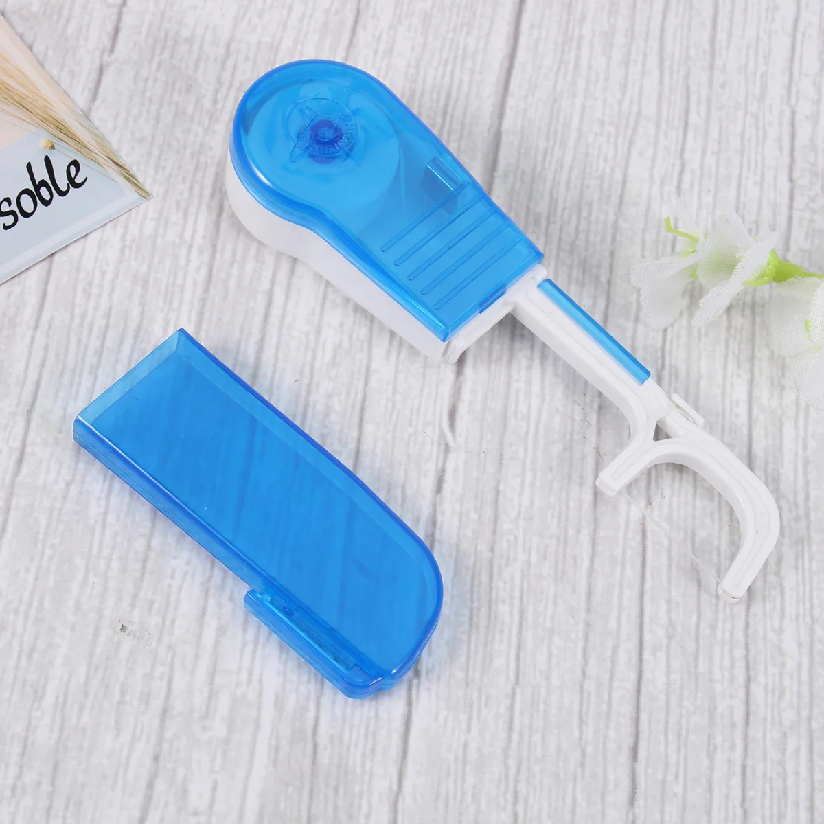 Floss Holder Replacement Clean Pick Floss Rack Holder With 30 Meters Floss For Clean Care ( Blue ) Dental
Floss Holder Replacement Clean Pick Floss Rack Holder With 30 Meters Floss For Clean Care ( Blue ) Dental