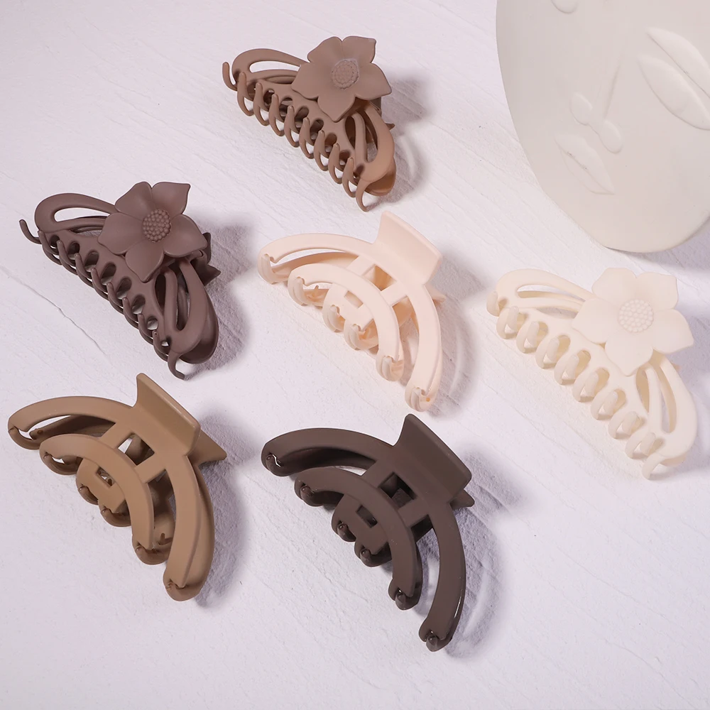 2022 New Women Elegant Hollow Geometric Plastic Hair Claw Vintage Hair Clip Headband Hairpin Hair Crab Headwear Hair Accessories
2022 New Women Elegant Hollow Geometric Plastic Hair Claw Vintage Hair Clip Headband Hairpin Hair Crab Headwear Hair Accessories