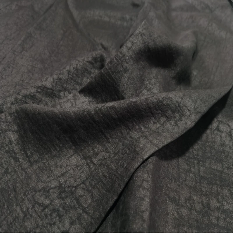 Solid Black Silk Fabric 112cm Width 24 Momme Fragrant Cloud Yarn Power Spun Mulberry Silk Soft Cloth For Skirt Cheongsam
Solid Black Silk Fabric 112cm Width 24 Momme Fragrant Cloud Yarn Power Spun Mulberry Silk Soft Cloth For Skirt Cheongsam
