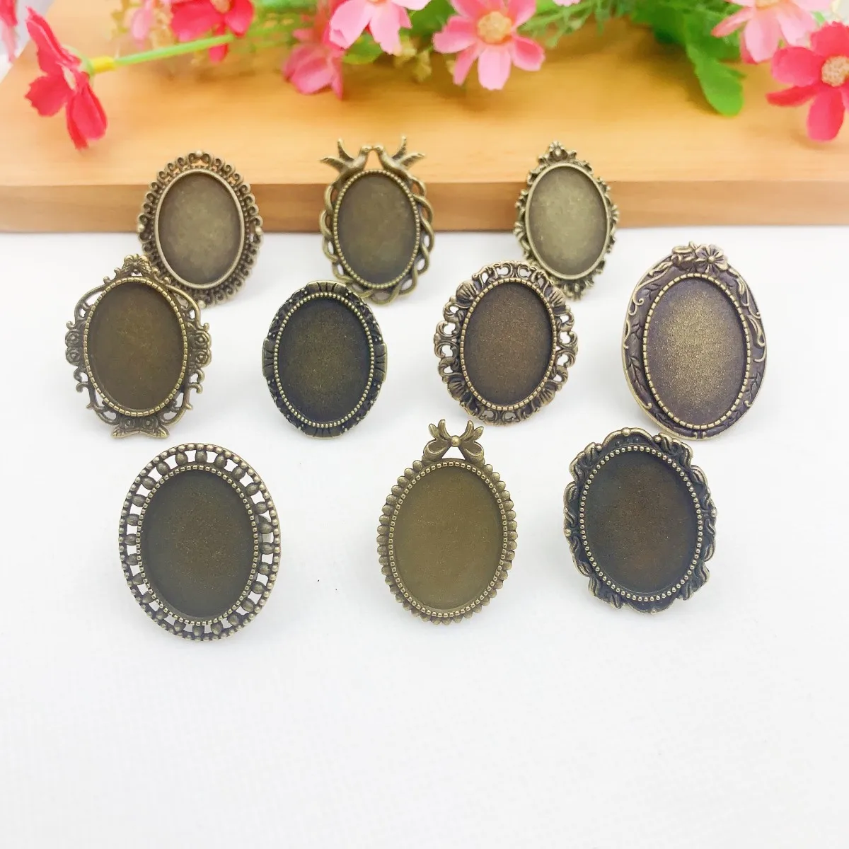 Овальные Кабошоны Onebeading размером 18 х25 мм, основа для колец, пустая оправа, рамка для самодельных аксессуаров, 10 шт., K06343
Овальные Кабошоны Onebeading размером 18 х25 мм, основа для колец, пустая оправа, рамка для самодельных аксессуаров, 10 шт., K06343