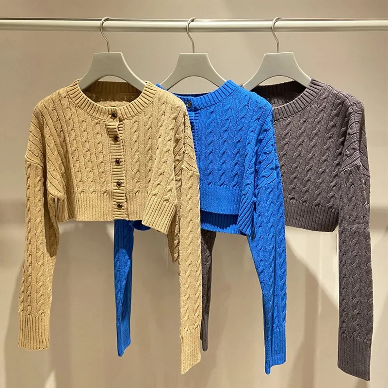 O-neck Single-breasted Long Sleeve Top Short Cardigan 2023 Early Autumn New Sweaters Simple Japanese Loose Pulls Femme
O-neck Single-breasted Long Sleeve Top Short Cardigan 2023 Early Autumn New Sweaters Simple Japanese Loose Pulls Femme