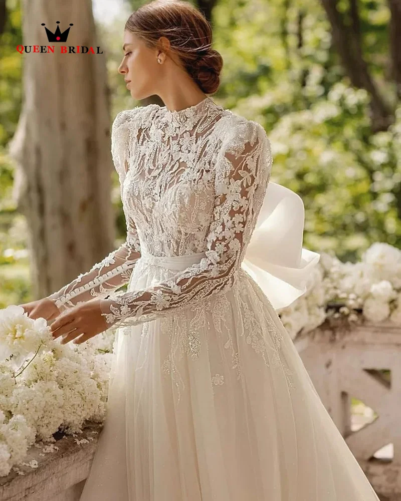 Vintage Boho Wedding Dress Lace appliques High Neck Long Sleeves Wedding Gown Modern Crystal Bridal Dress with Back Big Bow QZ16
Vintage Boho Wedding Dress Lace appliques High Neck Long Sleeves Wedding Gown Modern Crystal Bridal Dress with Back Big Bow QZ16