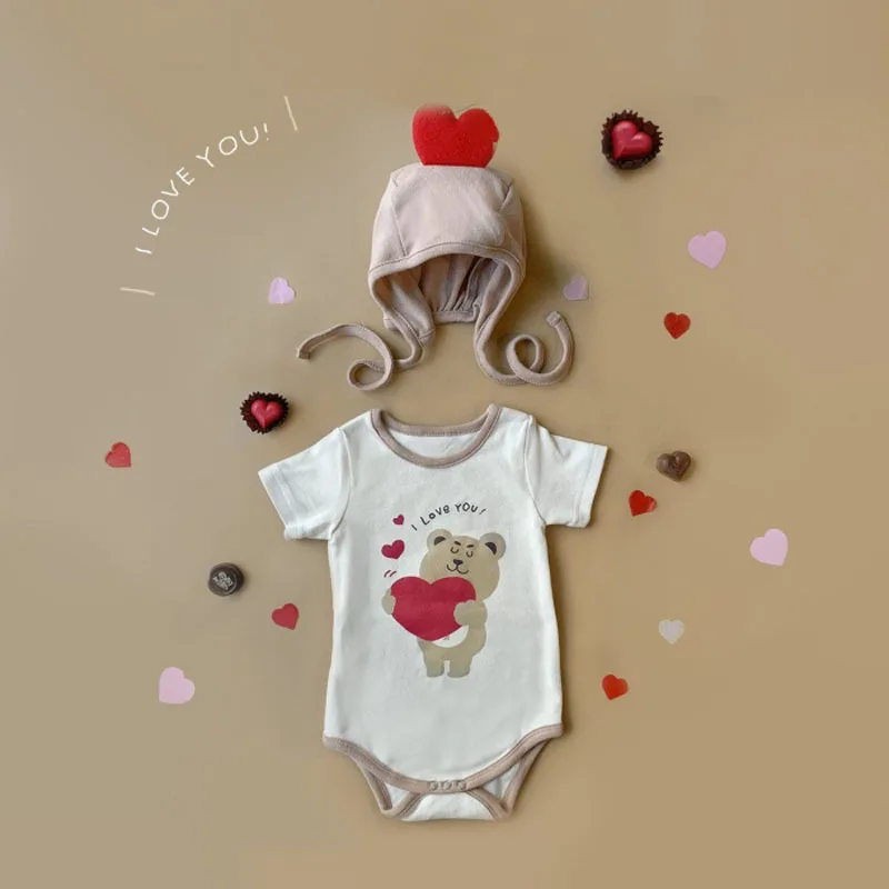 2022 Summer New Baby Boy Short Sleeve Bodysuit Cotton Infant Clothes Cute Bear Print Jumpsuit Newborn Girl Thin Bodysuit + Hat
2022 Summer New Baby Boy Short Sleeve Bodysuit Cotton Infant Clothes Cute Bear Print Jumpsuit Newborn Girl Thin Bodysuit + Hat