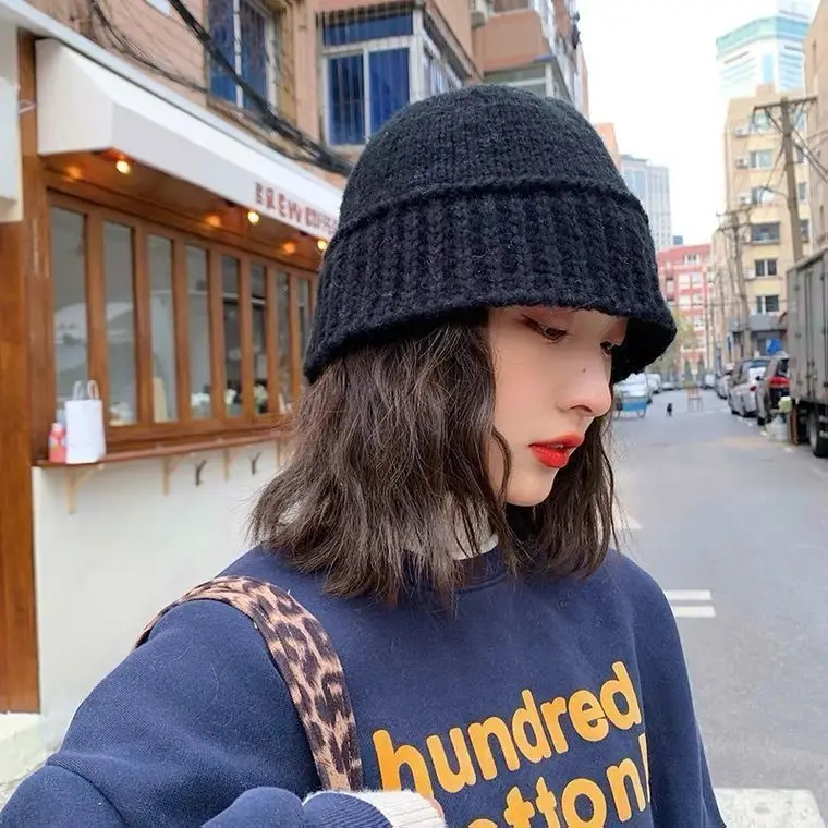 Hats Women Knitting Solid Winter Windproof Outdoor Campaniform Streetwear Cozy Simple Korean Style New Arrival Caps Femme
Hats Women Knitting Solid Winter Windproof Outdoor Campaniform Streetwear Cozy Simple Korean Style New Arrival Caps Femme