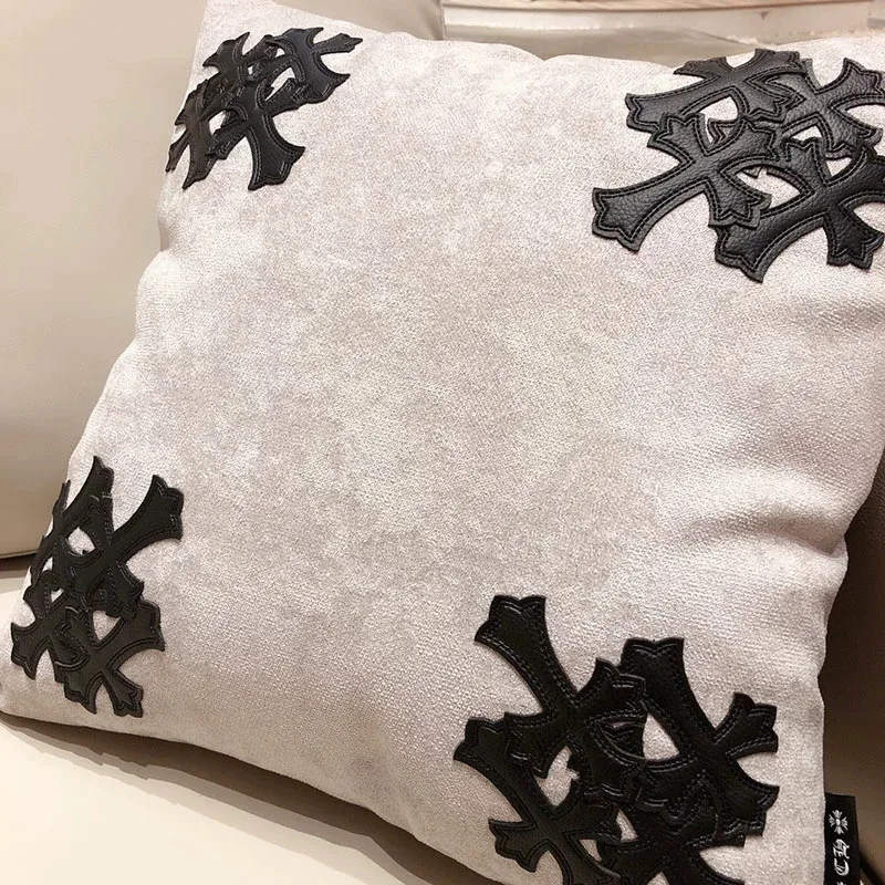 Leather cross, suede fabric, European square car cushions, throw pillows, sofa cushions 
Leather cross, suede fabric, European square car cushions, throw pillows, sofa cushions