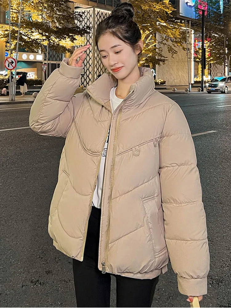 2023 Winter Overcoat Short Coat Women Parka Down Cotton-padded Jacket Stand-up Collar Outwear Student Loose Thicken Warm Coats
2023 Winter Overcoat Short Coat Women Parka Down Cotton-padded Jacket Stand-up Collar Outwear Student Loose Thicken Warm Coats