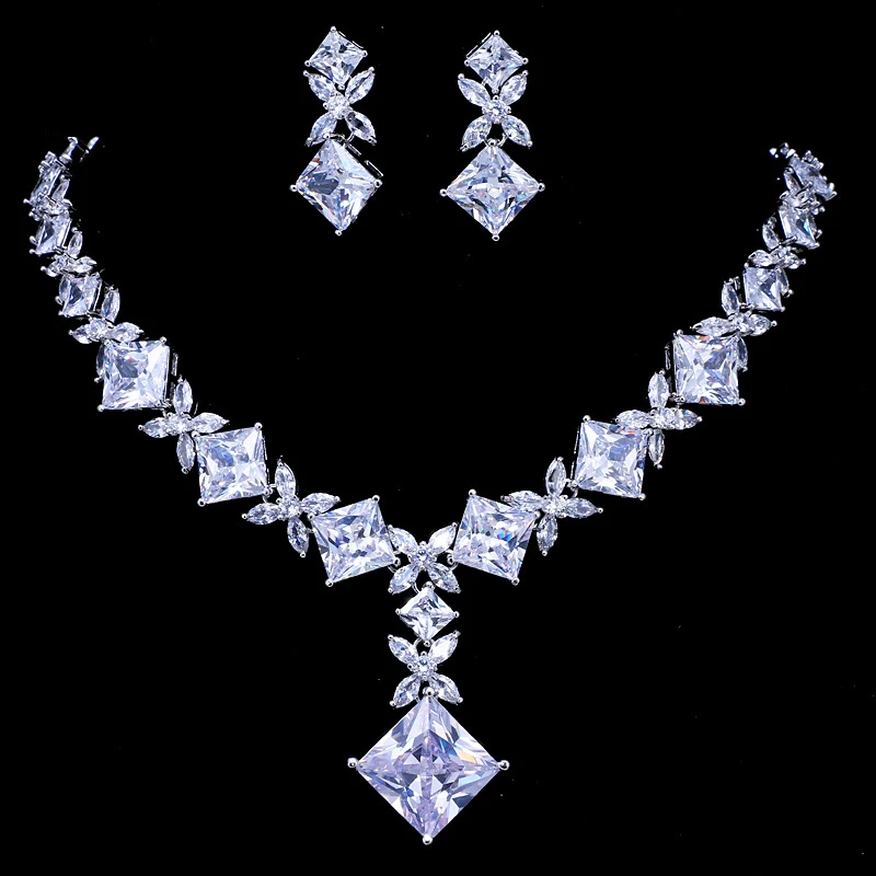 Fashion Luxury Rhombic Zircon Jewelry Set For Women Noble Nigerian Dubai Indian Bride Wedding Party Dress Exquisite Accessory
Fashion Luxury Rhombic Zircon Jewelry Set For Women Noble Nigerian Dubai Indian Bride Wedding Party Dress Exquisite Accessory