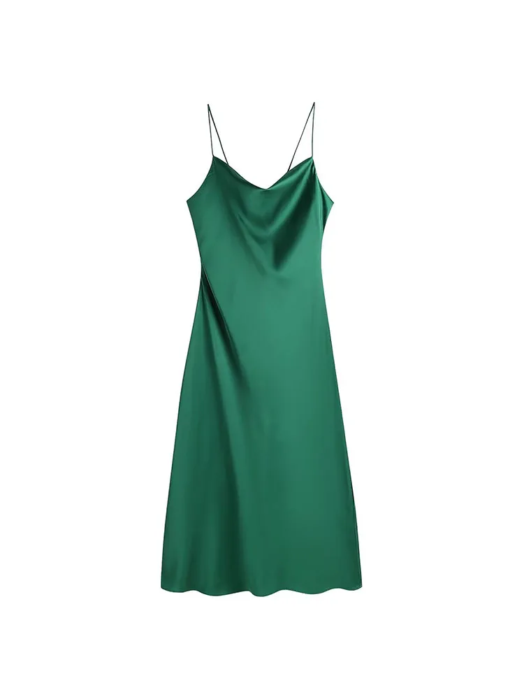 2022 fall new women's fashion sexy heart-shaped collar back straps design slim and versatile camisole dress
2022 fall new women's fashion sexy heart-shaped collar back straps design slim and versatile camisole dress