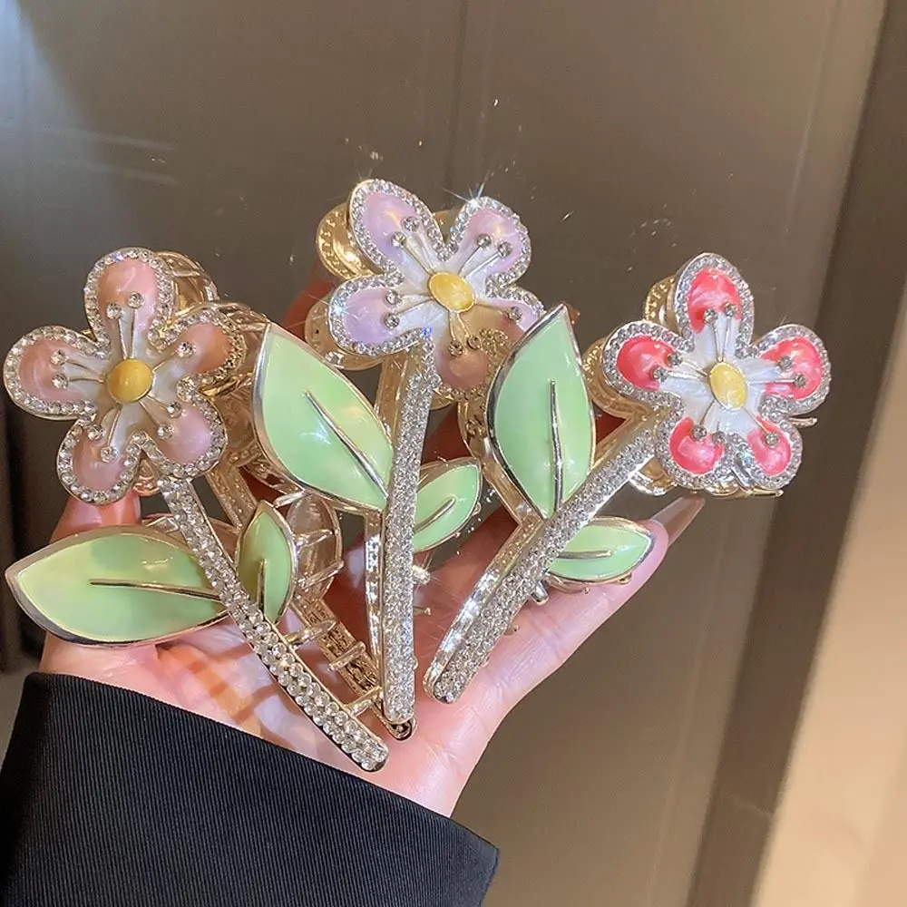 Holder Geometric Heardress Dripping Oil Rhinestone Crystal Shark Clip Flower Hair Claw Women Hair Clip Korean Hairgrip
Holder Geometric Heardress Dripping Oil Rhinestone Crystal Shark Clip Flower Hair Claw Women Hair Clip Korean Hairgrip