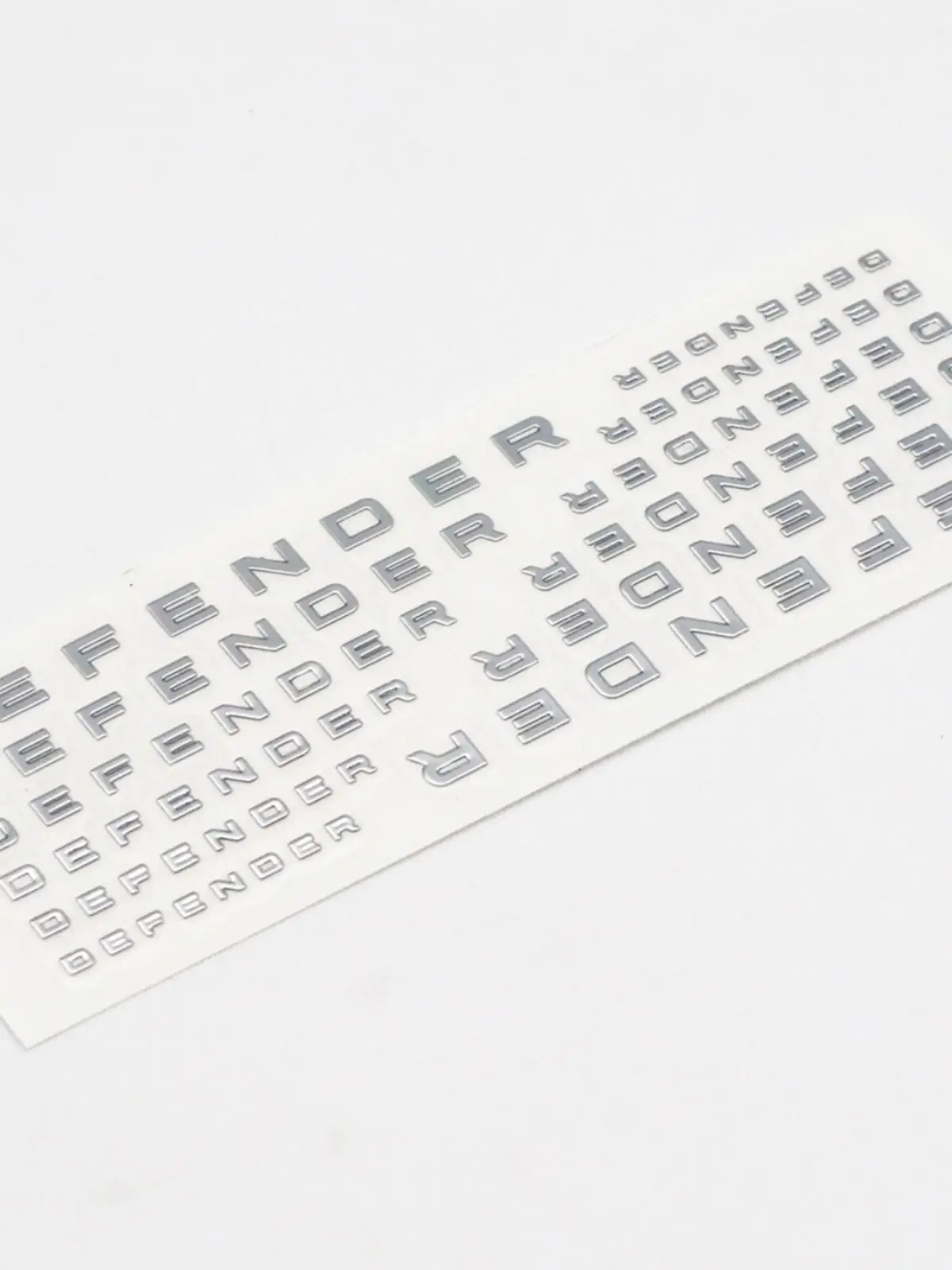 Металлические декоративные наклейки Defender 1:35 24 18 Rover
Металлические декоративные наклейки Defender 1:35 24 18 Rover