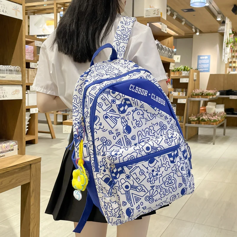 DCIMOR New Fashion Cartoons Graffiti Women Backpack Inclined Zipper Cool Backpacks Female Letter Printing Schoolbag Kawaii Girls
DCIMOR New Fashion Cartoons Graffiti Women Backpack Inclined Zipper Cool Backpacks Female Letter Printing Schoolbag Kawaii Girls