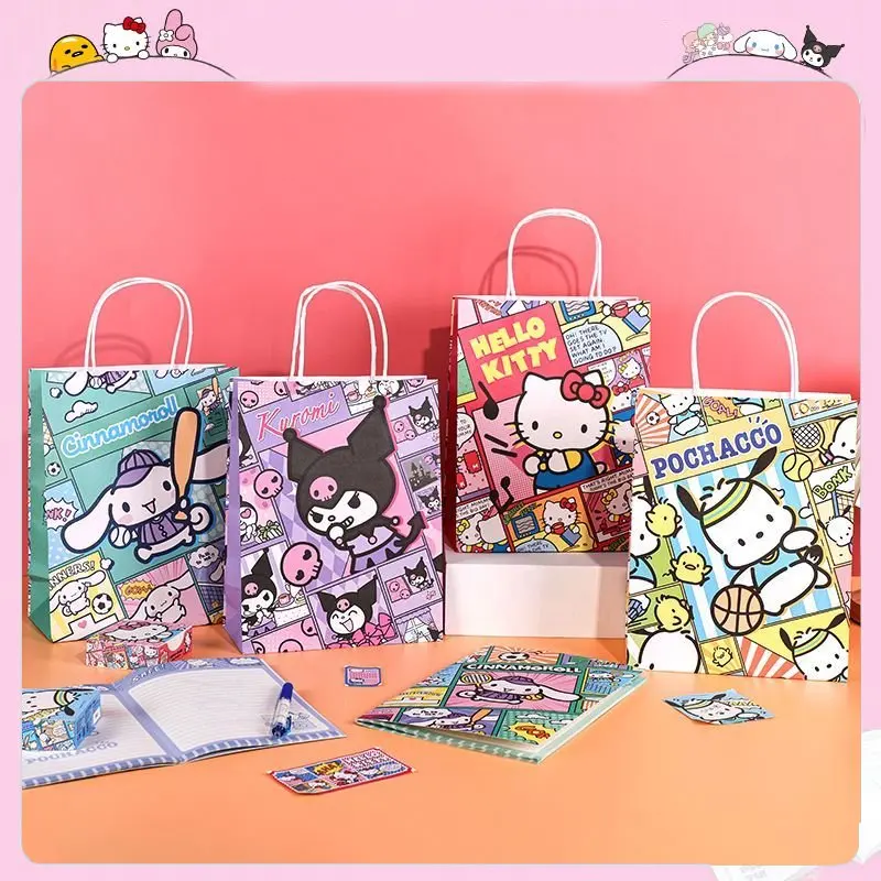 Kawaii Sanrio, Hello Kitty oroll почтовая сумка симпатичная мультяшная цветная сумка из крафт-бумаги Kuromi Подарочная сумка аниме украшения
Kawaii Sanrio, Hello Kitty oroll почтовая сумка симпатичная мультяшная цветная сумка из крафт-бумаги Kuromi Подарочная сумка аниме украшения