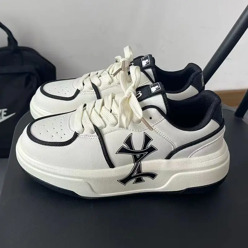 Luxury Brand Design Air Star Sneakers For Men Fashion Letter Printing White Board-shoe Thick Soled Lightweight Walking Shoes
Luxury Brand Design Air Star Sneakers For Men Fashion Letter Printing White Board-shoe Thick Soled Lightweight Walking Shoes