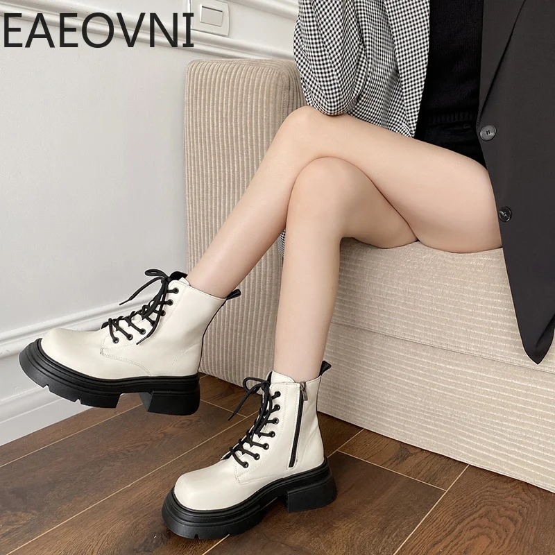 Platform Women's Short Boots Fashion Lace Up Motorcycle Botas Ladies Elegant Thick Bottom Shoes Winter Women's Footwear
Platform Women's Short Boots Fashion Lace Up Motorcycle Botas Ladies Elegant Thick Bottom Shoes Winter Women's Footwear