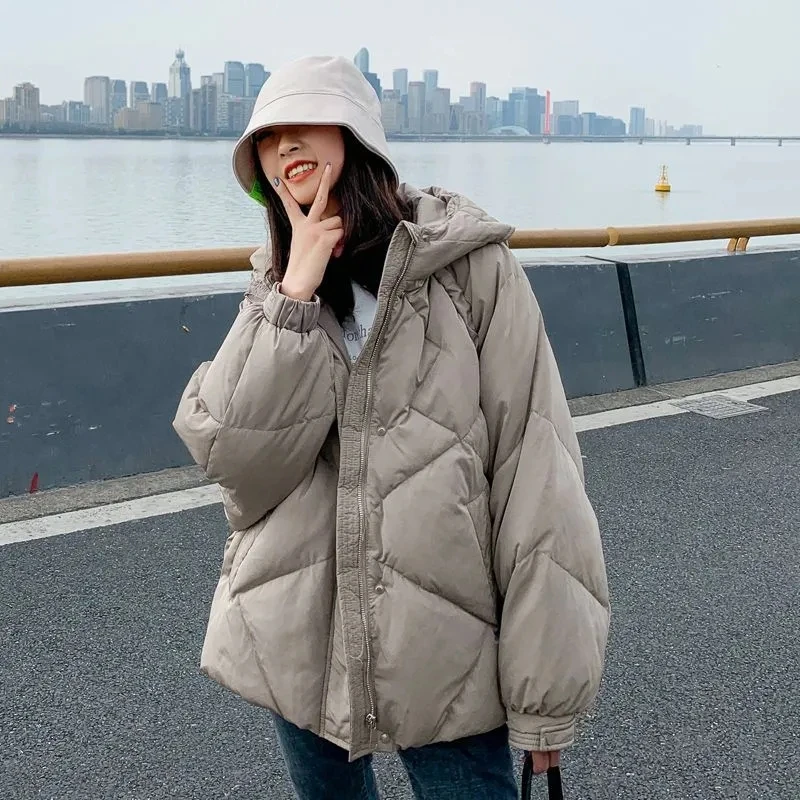 Down Cotton Jacket Women Autumn Winter 2023 New Korean Style Hooded Short Cotton Coat Fashion Casual Loose Parkas Womens
Down Cotton Jacket Women Autumn Winter 2023 New Korean Style Hooded Short Cotton Coat Fashion Casual Loose Parkas Womens