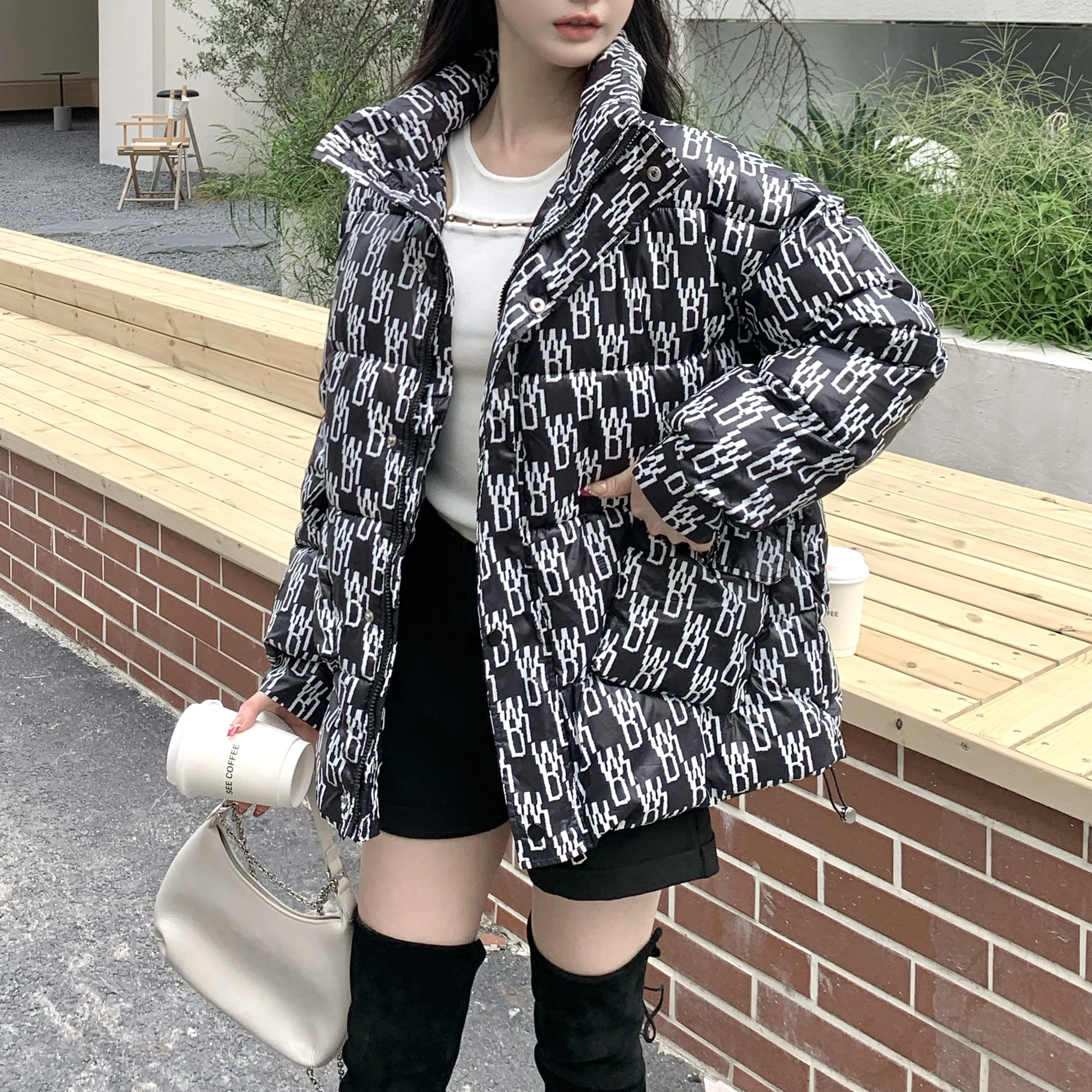 2022 Autumn Winter Jacket Women Korean Letter Print Loose Harajuku Preppy Style Thick Warm Parkas Coat Student Oversized Outwear
2022 Autumn Winter Jacket Women Korean Letter Print Loose Harajuku Preppy Style Thick Warm Parkas Coat Student Oversized Outwear
