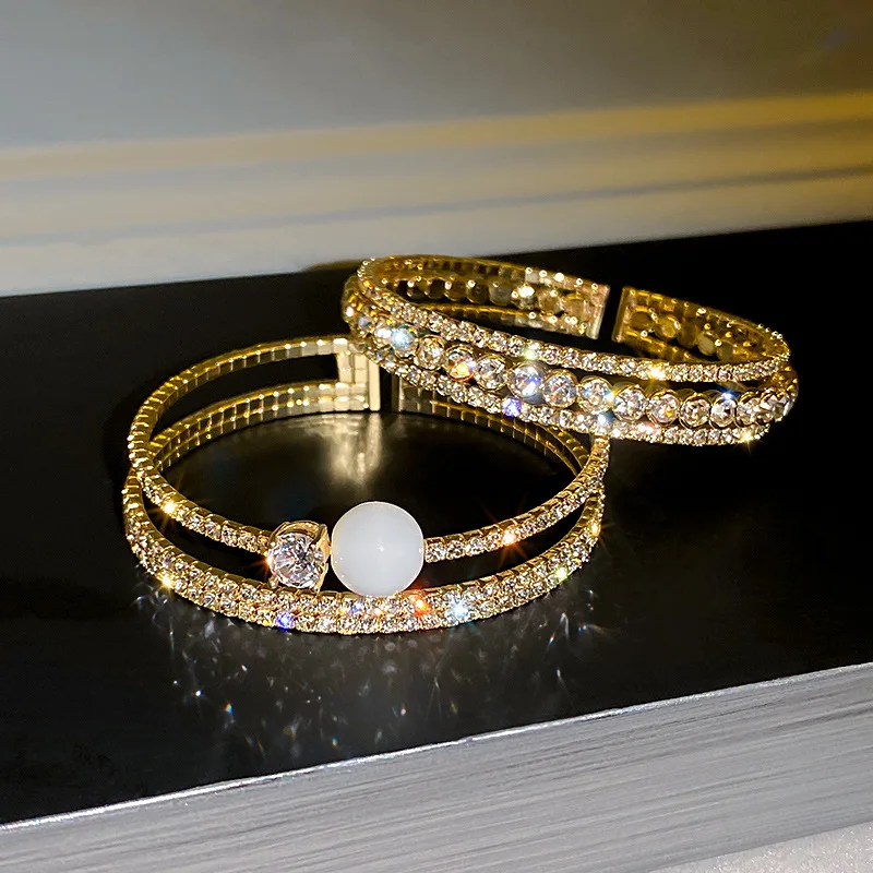 

Shiny Oval Cuff Bracelet for Women Full Rhinestone Open Bangle Wrist Wrap One Size Golden Luxurious Style Body Decor EIG88