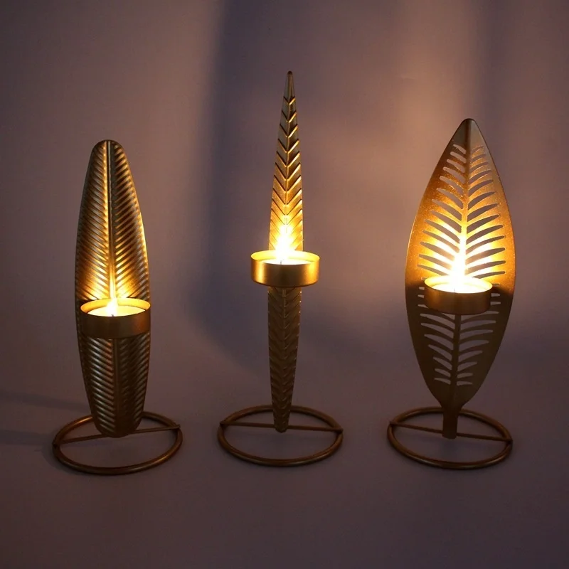 Metal New Gold Leaf Candle Taipei European Restaurant Model Room Villa Home Decoration antique candlestick cake candle wedding
Metal New Gold Leaf Candle Taipei European Restaurant Model Room Villa Home Decoration antique candlestick cake candle wedding