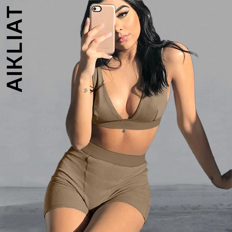 Aikliat Women Set Fashion Lady Tracksuit Party Short Pants Women's Pants Tight 2 Piece Set Vintage Female Sweatsuits
Aikliat Women Set Fashion Lady Tracksuit Party Short Pants Women's Pants Tight 2 Piece Set Vintage Female Sweatsuits