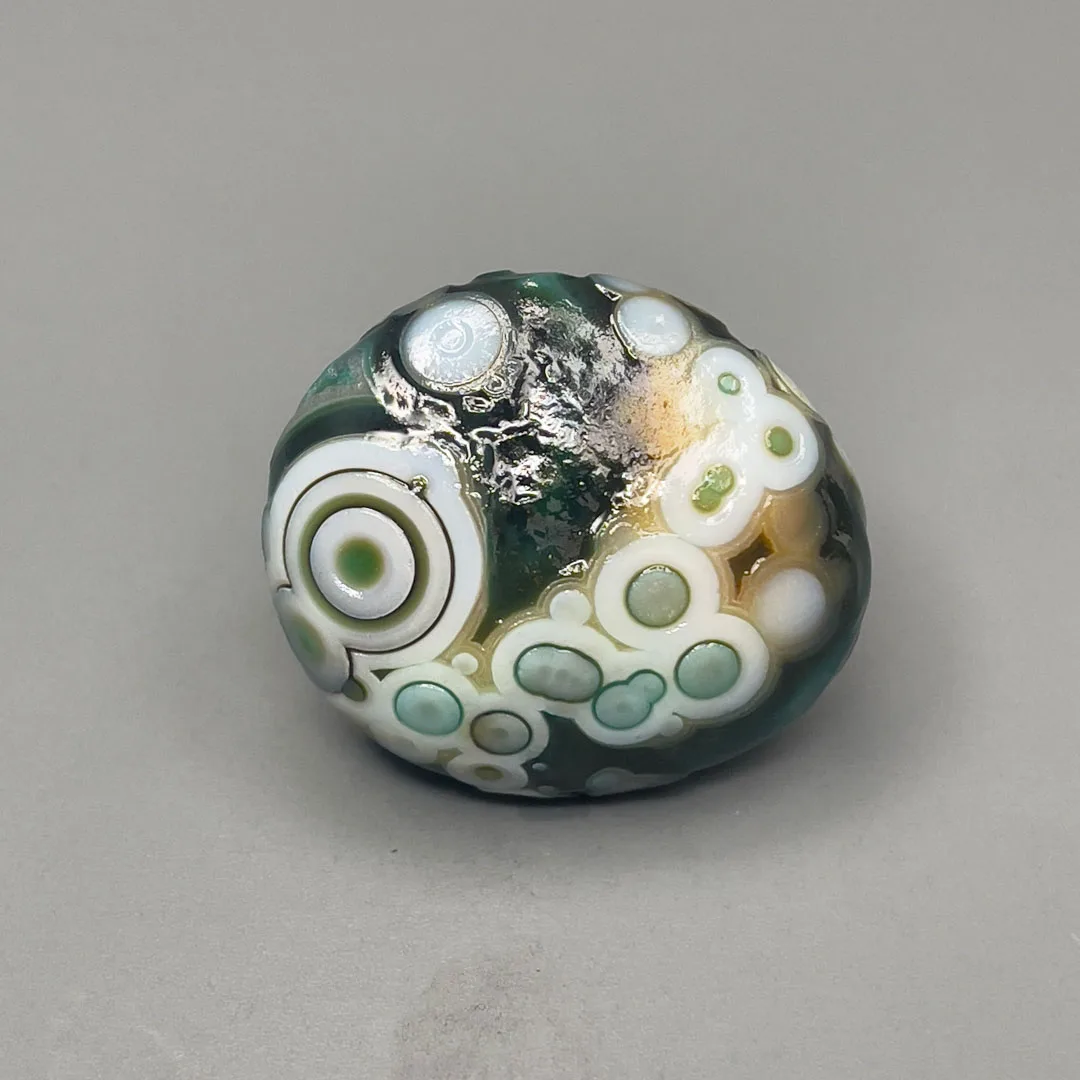Natural Colorful Agate Wishing Rough Stone Extremely Rare Beads for Jewelry Making Mongolia Gobi Eye Agate Stone for Collection
Natural Colorful Agate Wishing Rough Stone Extremely Rare Beads for Jewelry Making Mongolia Gobi Eye Agate Stone for Collection
