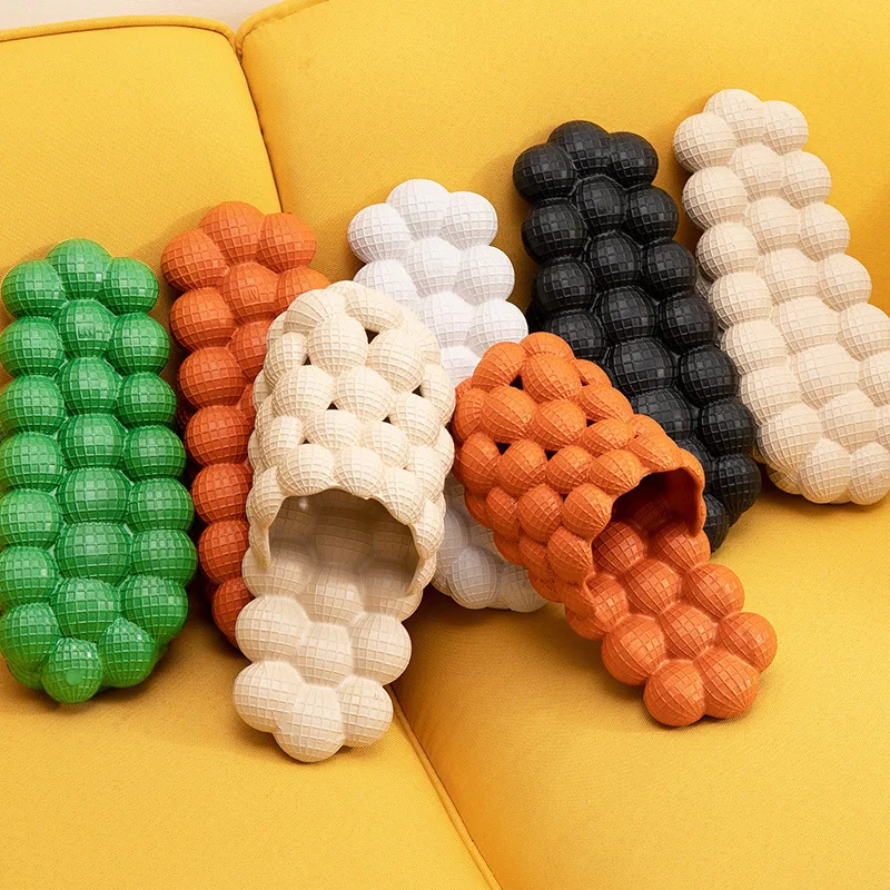 Summer Bubble Slippers Women's Soft Sole Walking Sandals Men's Thick Bottom Home Indoor Shoes Outdoor EVA Slippers Beach Shoes
Summer Bubble Slippers Women's Soft Sole Walking Sandals Men's Thick Bottom Home Indoor Shoes Outdoor EVA Slippers Beach Shoes