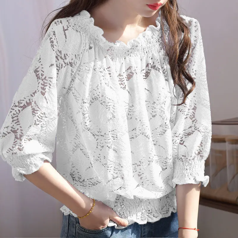 Off-the-shoulder super fairy small fresh lace shirt top women's one-word collar 2022 summer new thin bottoming shirt
Off-the-shoulder super fairy small fresh lace shirt top women's one-word collar 2022 summer new thin bottoming shirt