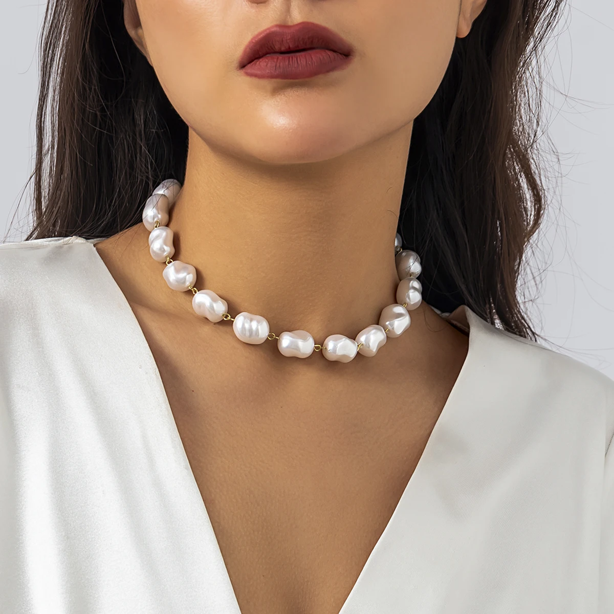 PuRui Classic Large Imitation Pearl Necklace Choker Women Jewelry Irregular Oval Shape Beads Strand Necklace Party Summer Gifts
PuRui Classic Large Imitation Pearl Necklace Choker Women Jewelry Irregular Oval Shape Beads Strand Necklace Party Summer Gifts