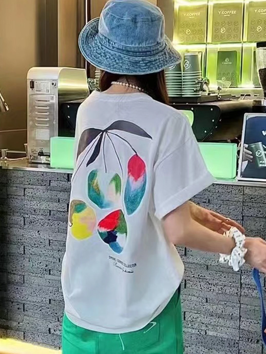2022 New Summer Women Cherry Print T-Shirt Streetwear Short Sleeve Round Neck T-shirts Ladies Casual All-Match Tee Tops Clothes
2022 New Summer Women Cherry Print T-Shirt Streetwear Short Sleeve Round Neck T-shirts Ladies Casual All-Match Tee Tops Clothes