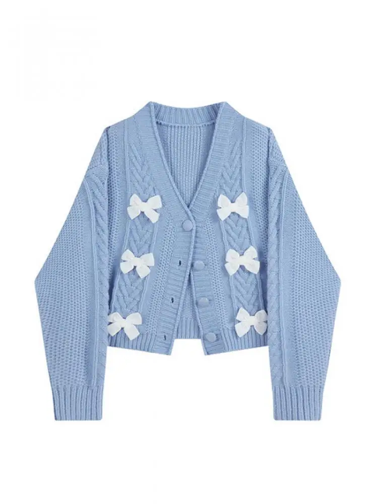 Женский кардиган на пуговицах, голубой вязаный элегантный милый шикарный свитер с бантом и V-образным вырезом, свободное повседневное весеннее трикотажное пальто, модные топы, 2023
Женский кардиган на пуговицах, голубой вязаный элегантный милый шикарный свитер с бантом и V-образным вырезом, свободное повседневное весеннее трикотажное пальто, модные топы, 2023