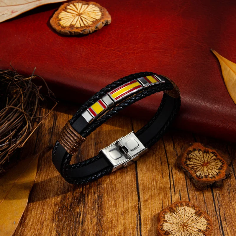 Hot New Accessories Fashion Men's Leather Rope Woven Leather Bracelet Titanium Steel Charm Bracelets Woman Fashion 2022 Gift
Hot New Accessories Fashion Men's Leather Rope Woven Leather Bracelet Titanium Steel Charm Bracelets Woman Fashion 2022 Gift