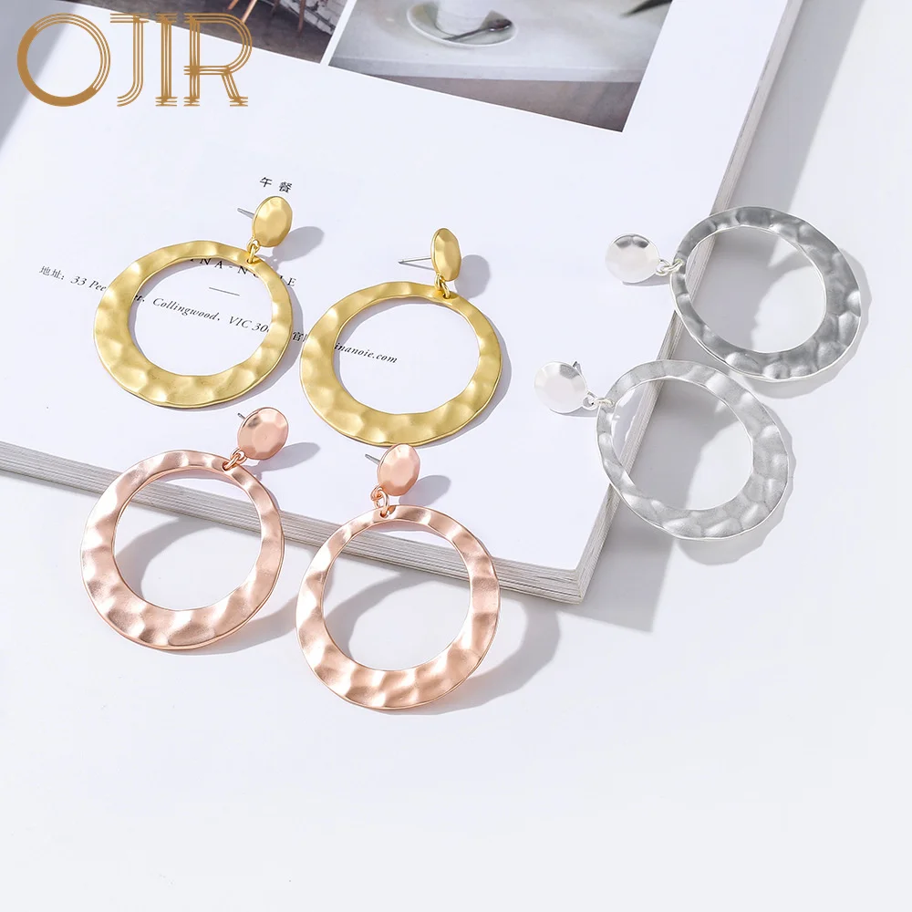 Hollow Round Goth Earrings for Women Trend Stranger Things Jewelry Geometric Hanging Suspension Pendientes Accessories oorbellen
Hollow Round Goth Earrings for Women Trend Stranger Things Jewelry Geometric Hanging Suspension Pendientes Accessories oorbellen