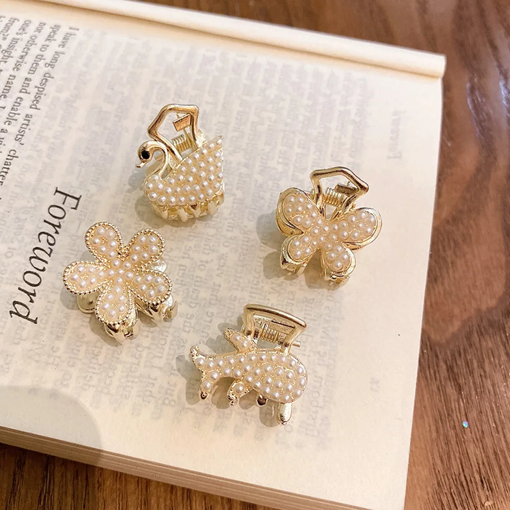Sweet Mini Geometric Metal Hair Claw for Women Girls Clamps Hair Crab Clip Pearl Hair Clip Claw Hair Accessories Headwear Gifts
Sweet Mini Geometric Metal Hair Claw for Women Girls Clamps Hair Crab Clip Pearl Hair Clip Claw Hair Accessories Headwear Gifts