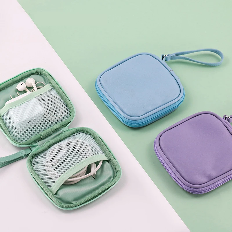 1 Pc Portable Earphone Storage Bag Data Cable Organizer Bag Multifunctional Case Charger U Disk Protective Cover
1 Pc Portable Earphone Storage Bag Data Cable Organizer Bag Multifunctional Case Charger U Disk Protective Cover