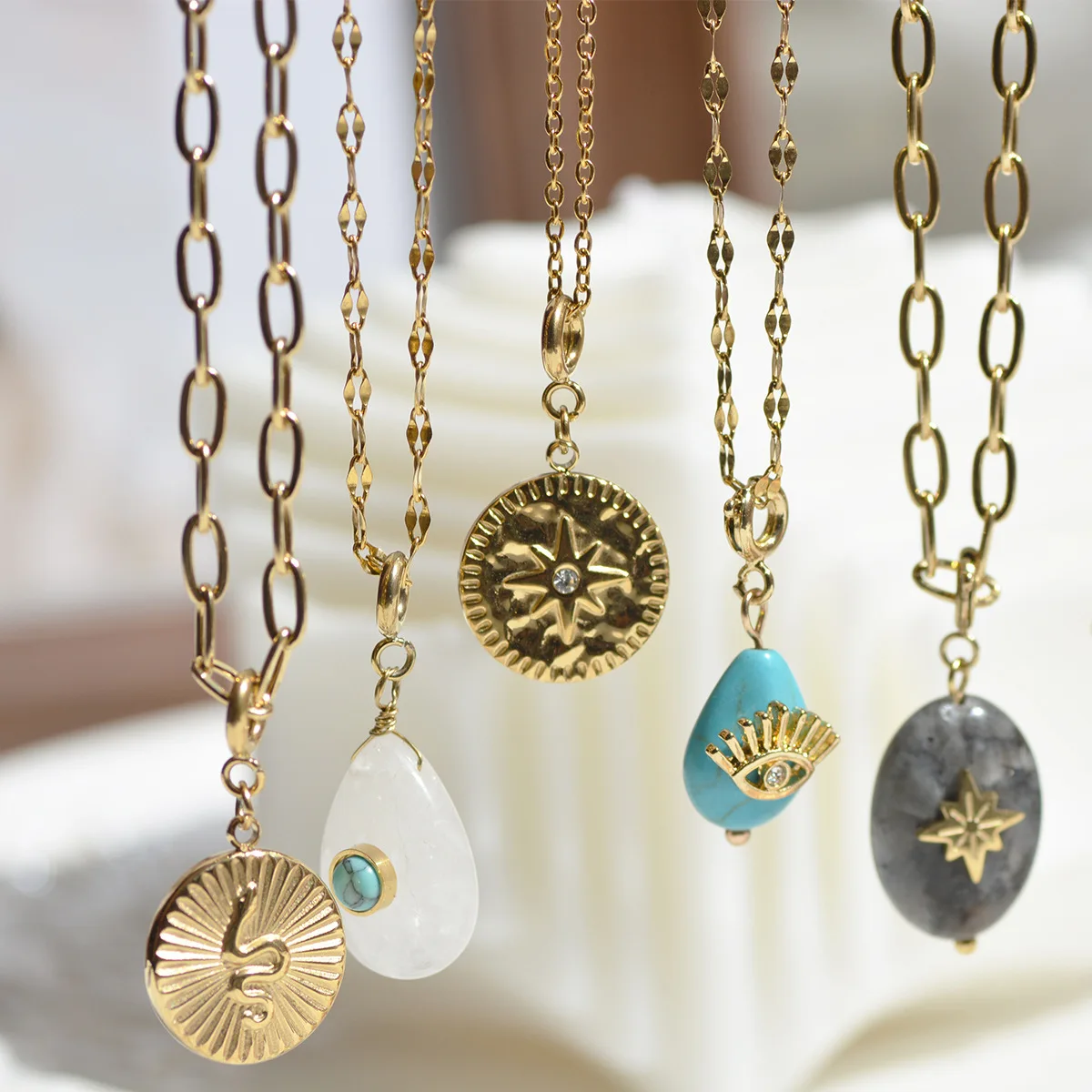 New Vintage Titanium Steel Geometric Round Water Drop Stone Metal Pendant Necklaces for Women Jewelry Sweater Chain
New Vintage Titanium Steel Geometric Round Water Drop Stone Metal Pendant Necklaces for Women Jewelry Sweater Chain