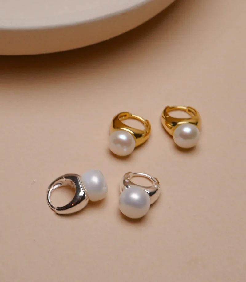 Minar Delicate Naural Freshwater Pearl Hoop Earrings for Women Gold Silver Color Hook Round Pearl Hanging Earring Bridal Jewelry
Minar Delicate Naural Freshwater Pearl Hoop Earrings for Women Gold Silver Color Hook Round Pearl Hanging Earring Bridal Jewelry