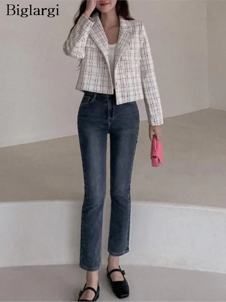 Autumn Jacket Coat Women Korea Style Plaid Print Elegant Ladies Cropped Coats Long Sleeve Fashion Woman Coat 2023
Autumn Jacket Coat Women Korea Style Plaid Print Elegant Ladies Cropped Coats Long Sleeve Fashion Woman Coat 2023