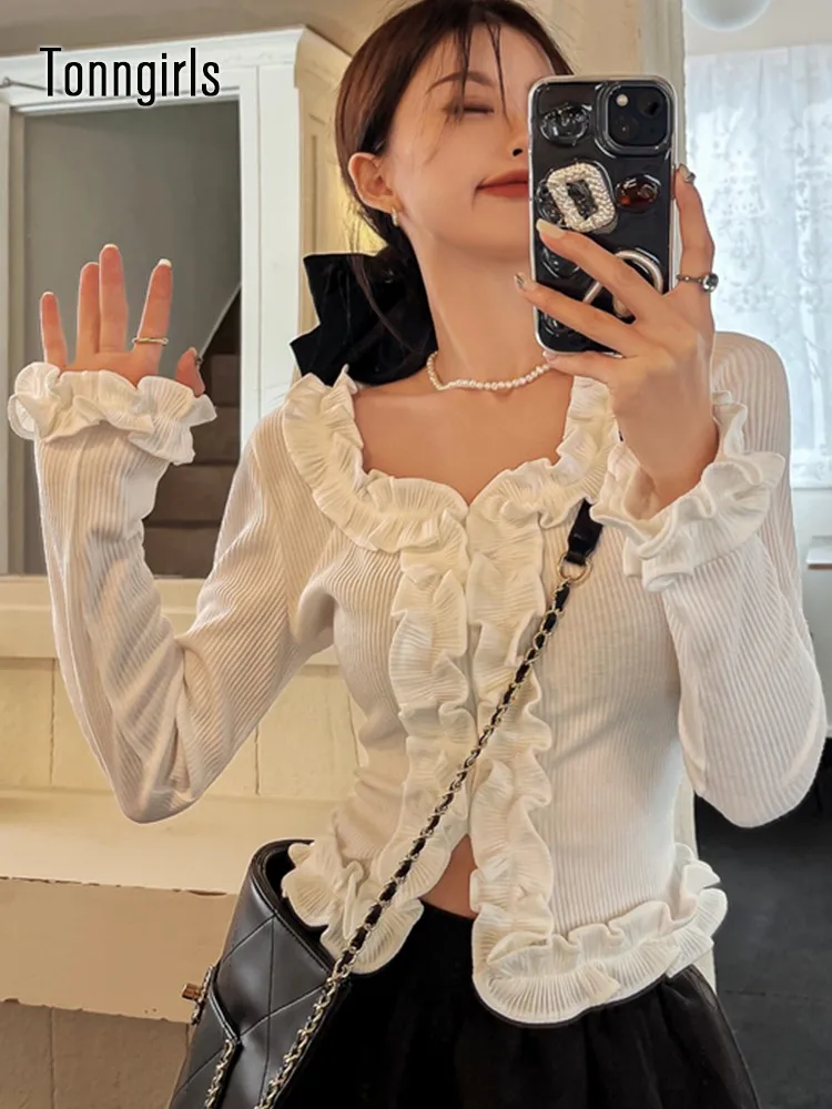 Tonngirls Y2k Vintage Women T Shirt Crop Top Square Collar Streetwear Ruched Long Sleeve Black Fashion Female Tee Streetwear
Tonngirls Y2k Vintage Women T Shirt Crop Top Square Collar Streetwear Ruched Long Sleeve Black Fashion Female Tee Streetwear