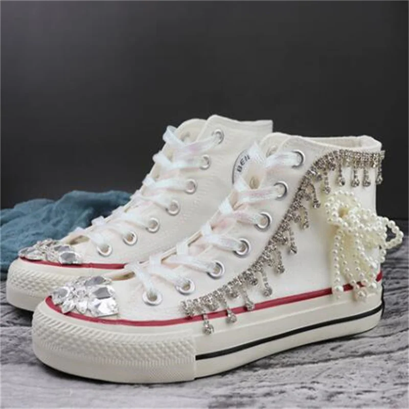 Холщовые туфли ручной работы с кисточками, жемчужинами и драгоценными камнями, модная индивидуальная Повседневная Банкетная обувь
Холщовые туфли ручной работы с кисточками, жемчужинами и драгоценными камнями, модная индивидуальная Повседневная Банкетная обувь