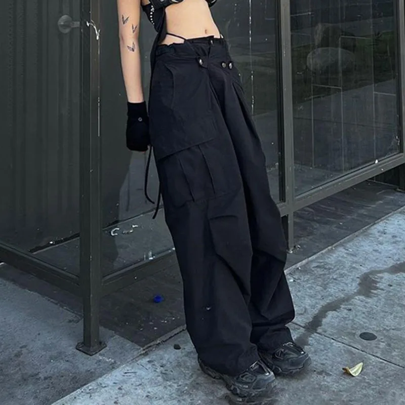Fashion Street Low Waist Button Multi Pocket Black Woven Pants 2022 Summer New Style
Fashion Street Low Waist Button Multi Pocket Black Woven Pants 2022 Summer New Style