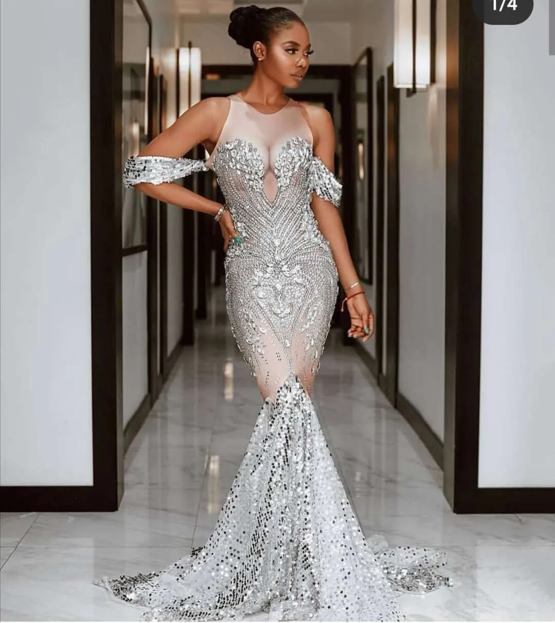 Women Heavy Duty Diamond Inlaid Sequin Mesh Elastic Slim Fitting Dress With A Trailing Tail, European and American Party Dress
Women Heavy Duty Diamond Inlaid Sequin Mesh Elastic Slim Fitting Dress With A Trailing Tail, European and American Party Dress